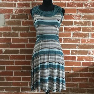 Super cute & comfy Max Studio dress.  Size M